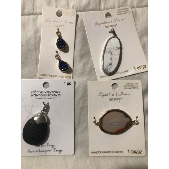Lot Bead Landing Signature Pendants Jewelry Crafts Lot of 12 - Picture 2 of 3